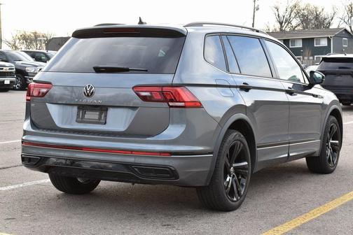 2023 Volkswagen Tiguan 2.0T SE R-Line Black