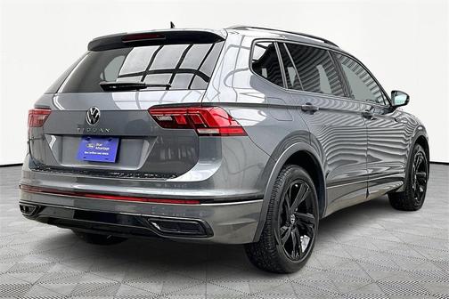 2023 Volkswagen Tiguan 2.0T SE R-Line Black