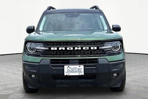 ERUPTION GREEN METALLIC 2025 Ford Bronco Sport OUTER BANKS