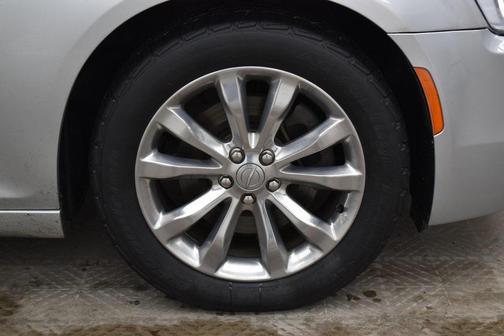 2020 Chrysler 300 Limited