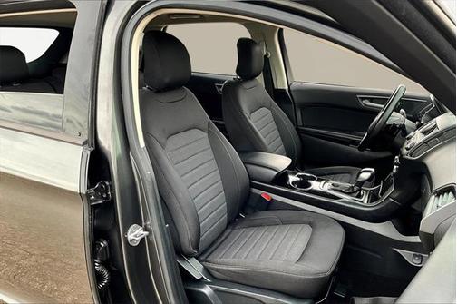 2017 Ford Edge SE