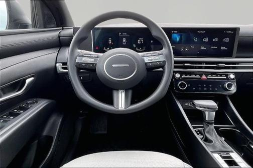 Phantom Black 2026 Hyundai SANTA CRUZ SEL