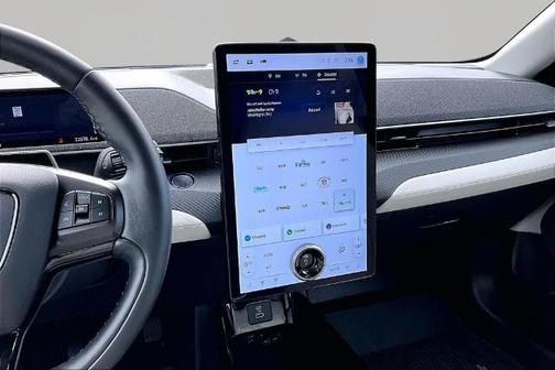 2024 Ford Mustang Mach-E PREMIUM