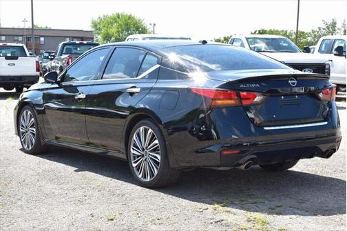 2023 Nissan Altima 2.5 SL