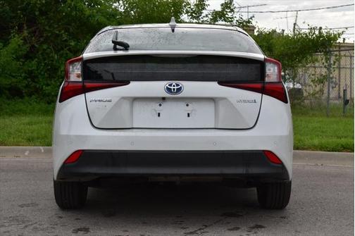 2021 Toyota Prius LE
