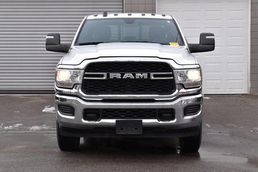 2024 RAM 2500 Tradesman Crew Cab 4x4 8' Box