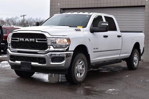 2024 RAM 2500 Tradesman Crew Cab 4x4 8' Box