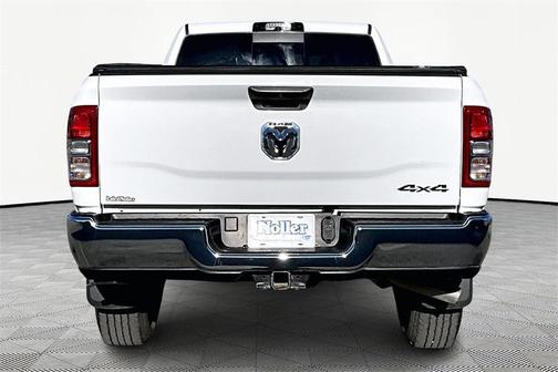 2024 RAM 2500 Tradesman Crew Cab 4x4 8' Box