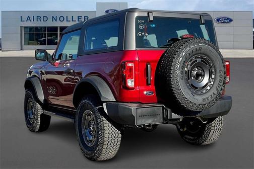 2025 Ford Bronco Base