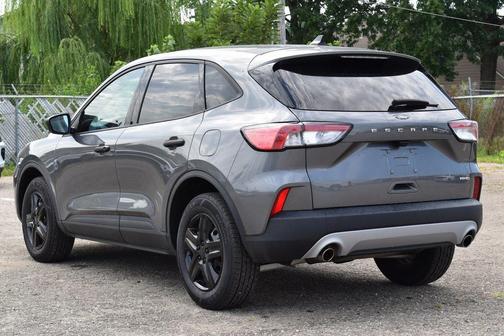2022 Ford Escape S