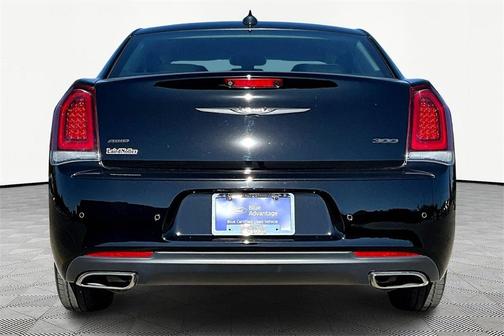 2023 Chrysler 300 Touring