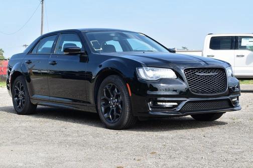 2023 Chrysler 300 Touring