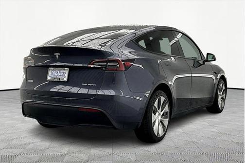2021 Tesla Model Y Long Range Dual Motor All-Wheel Drive