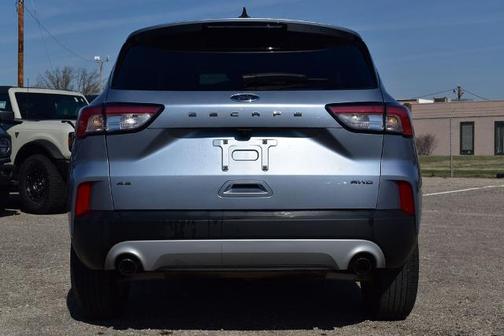ICED BLUE SILVER METALLIC 2022 Ford Escape SE