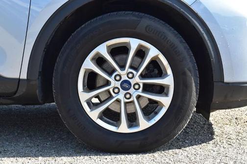 ICED BLUE SILVER METALLIC 2022 Ford Escape SE