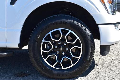OXFORD WHITE 2023 Ford F-150 XLT