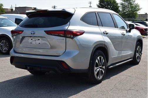 2023 Toyota Highlander Hybrid XLE