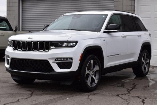 2022 Jeep Grand Cherokee 4xe Base