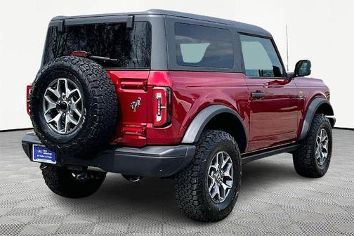 RUBY RED MET TNTD CLEARCOAT 2025 Ford Bronco BADLANDS