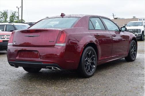 2023 Chrysler 300 Touring