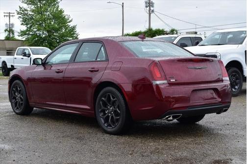 2023 Chrysler 300 Touring