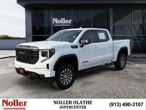 Summit White 2023 GMC Sierra 1500 AT4X