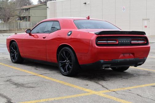 2017 Dodge Challenger SXT