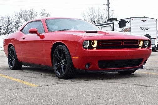 2017 Dodge Challenger SXT