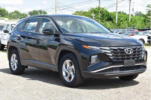2022 Hyundai TUCSON SE