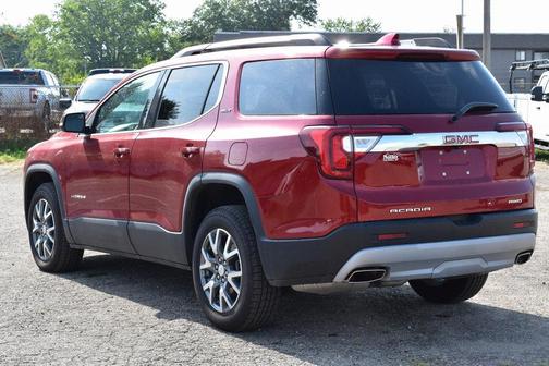 2023 GMC Acadia AWD SLT