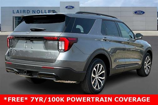 2025 Ford Explorer ST-Line