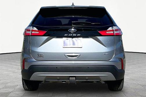 ICONIC SILVER 2024 Ford Edge SEL