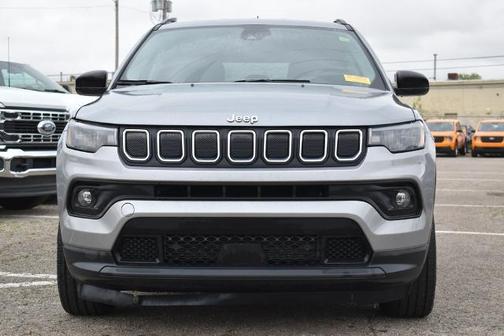 Billet Silver Metallic Clearcoat 2022 Jeep Compass LATITUDE