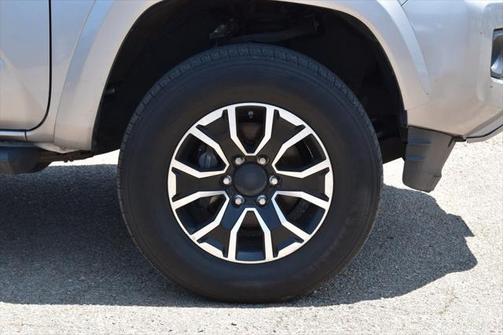 2020 Toyota Tacoma TRD Sport