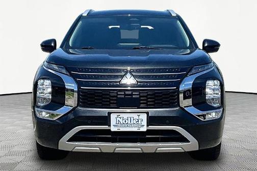 Black Diamond 2022 Mitsubishi Outlander SEL SPECIAL EDITION