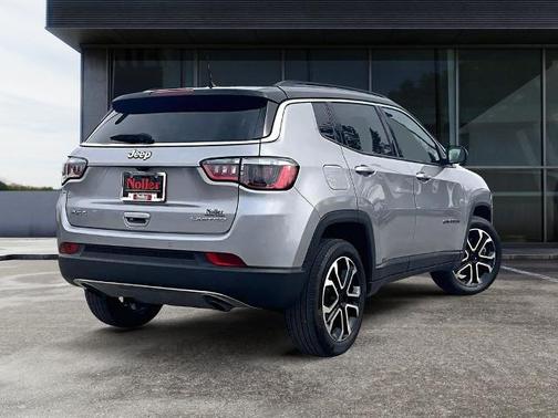 Billet Silver Metallic Clearcoat 2023 Jeep Compass LIMITED