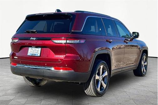 2022 Jeep Grand Cherokee LIMITED