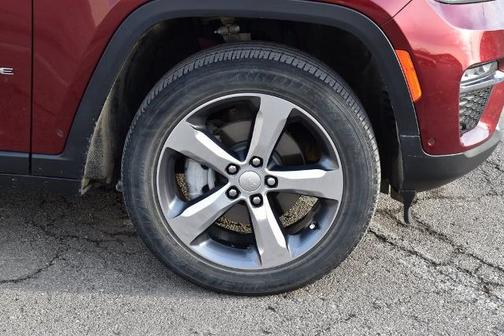 2022 Jeep Grand Cherokee LIMITED