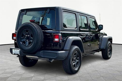 2022 Jeep Wrangler Unlimited Sport