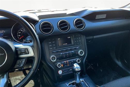 2015 Ford Mustang V6