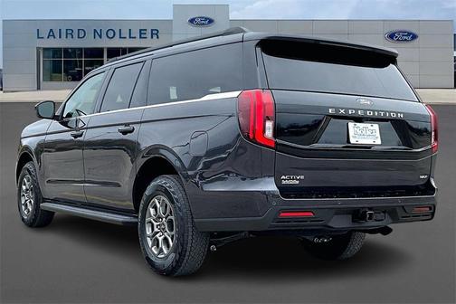 2025 Ford Expedition Max Active 4x4