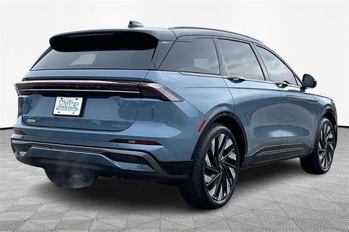 2025 Lincoln Nautilus Reserve