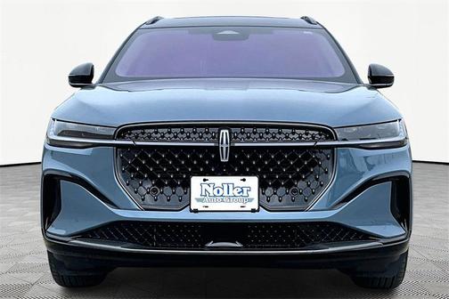 2025 Lincoln Nautilus Reserve