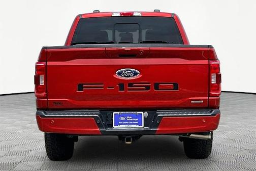 HOT PEPPER RED MET TINTD CC 2023 Ford F-150 XLT