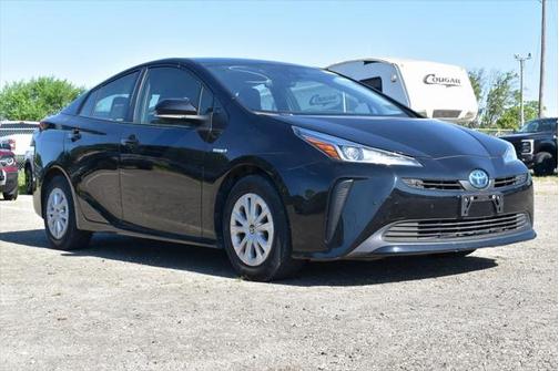 2022 Toyota Prius LE