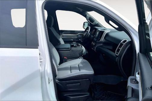 Bright White Clearcoat 2022 RAM 1500 BIG HORN/LONE STAR