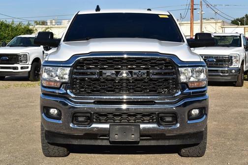 2022 RAM 2500 Tradesman Crew Cab 4x4 6'4' Box