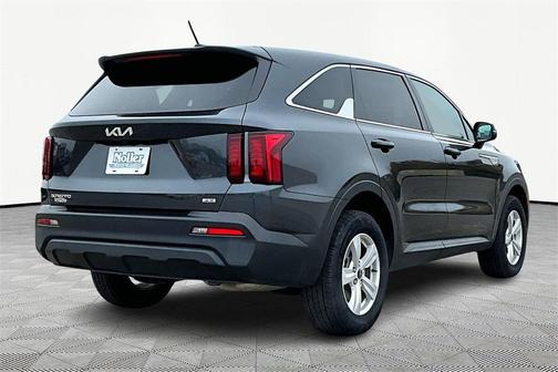 2023 Kia Sorento LX