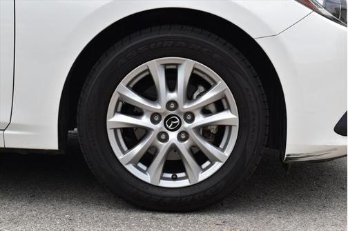 2016 Mazda Mazda3 i Sport