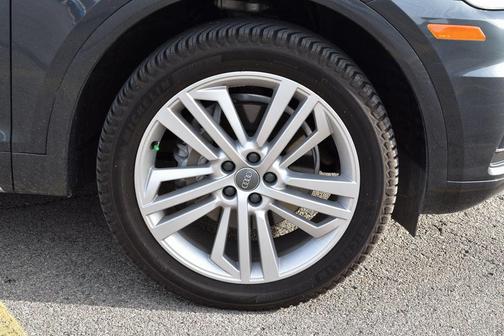 2019 Audi Q5 2.0T Premium Plus